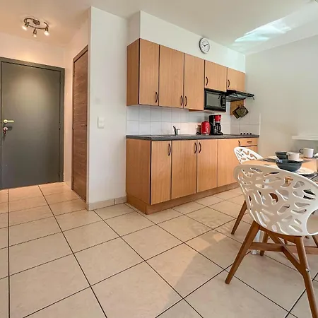 1 Bedroom Lovely In شقة بريدين